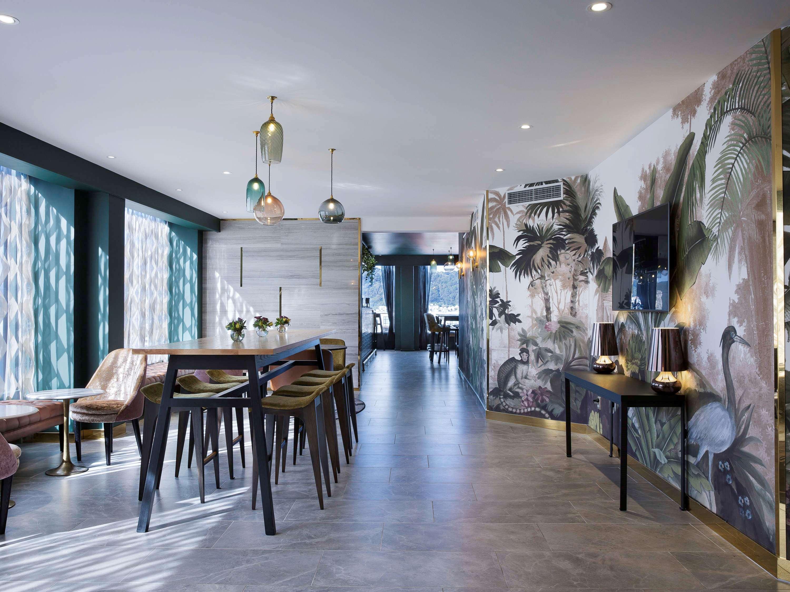Mövenpick 5*